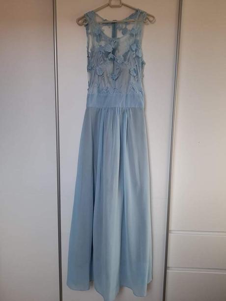 Šaty na príležitosť, s