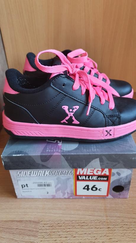 Topánky s kolieskami, 34