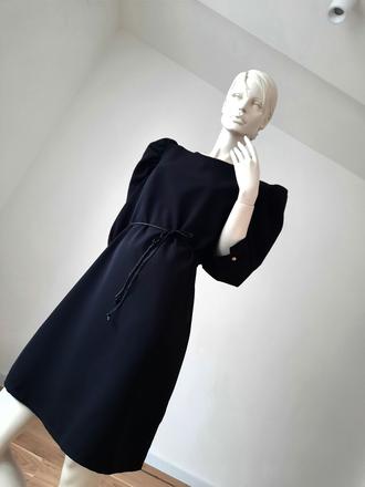 Šaty s riasenými rukávmi, m