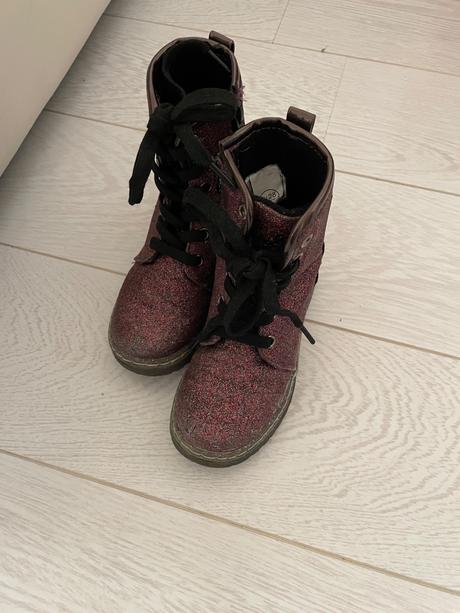 Čižmičky lico, 28