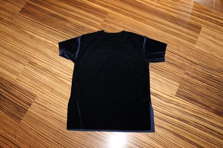 Zamatové tričko stradivarius v. s, stradivarius,s