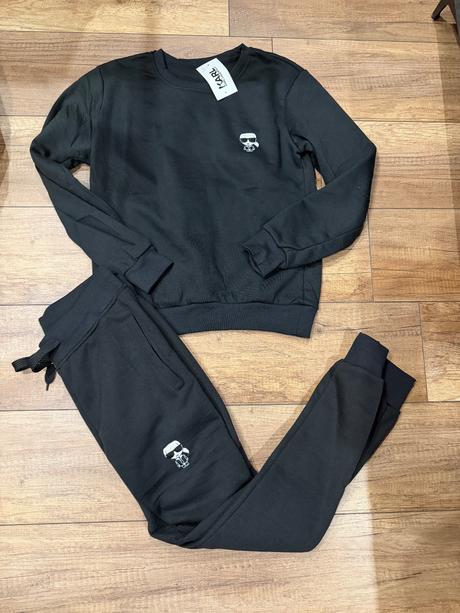 Zateplená tepláková súprava, s