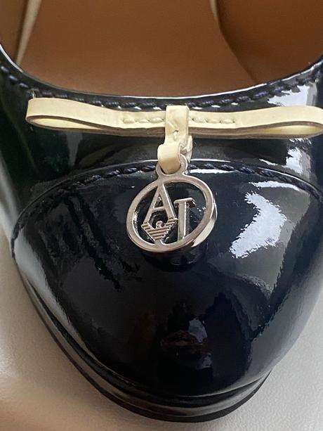 Lodičky tmavomodré lakované, armani,37