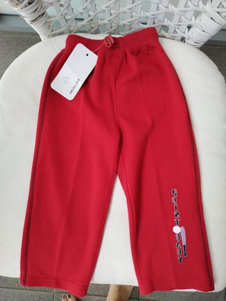 Červené tepláky, veľk. 98, nové, 98