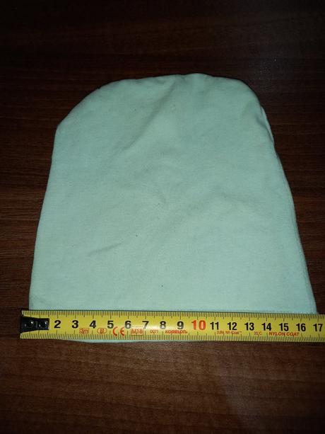 Tenka čiapočka, 98