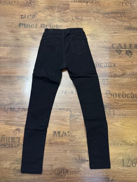 Čierne elastické nohavice, grace,134