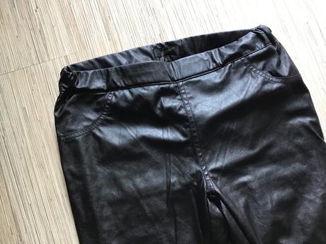 Koženkové nohavice, 40