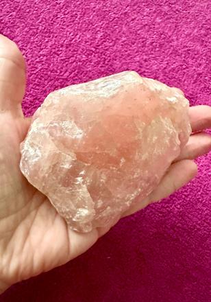 Veľký surový ruženín,