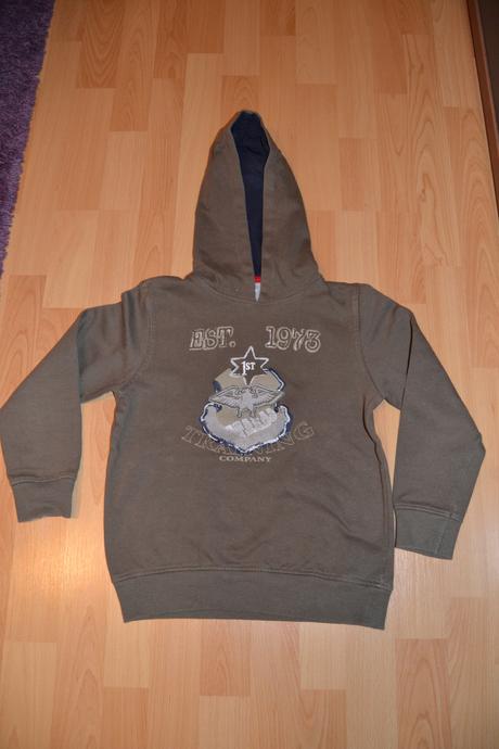 Mikina do školy, lupilu,122
