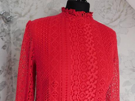 Pekna čipkovana bluzka, kappahl,38