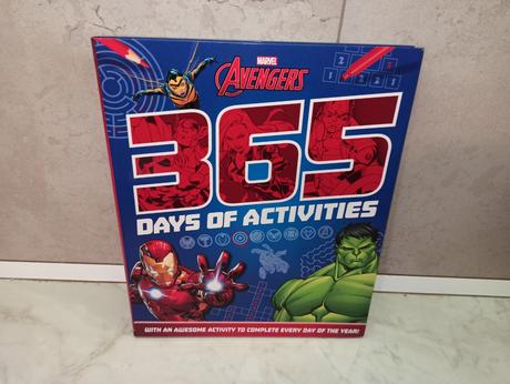 Marvel avengers 365 days of activities,