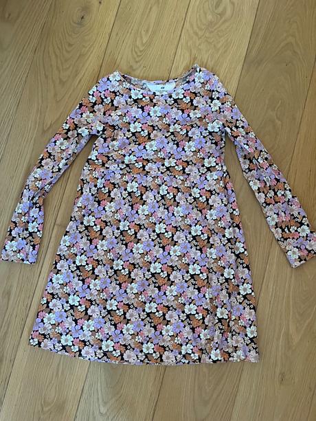 Saty s kvetmi, h&m,122