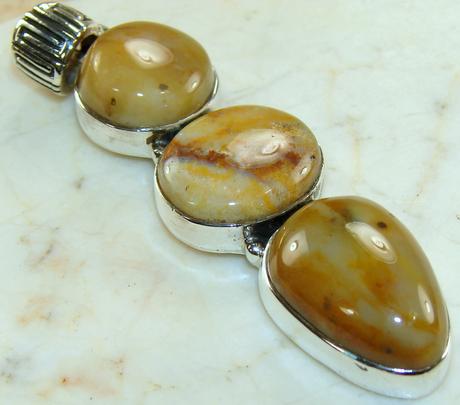 Strieborný prívesok,