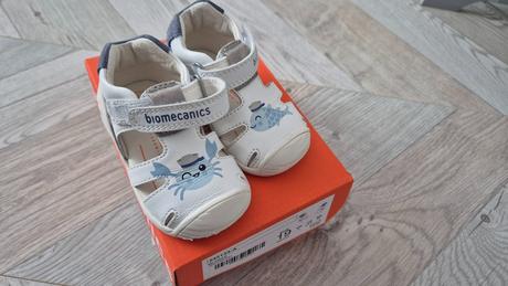 Biomecanics sandalky vel.19, 19