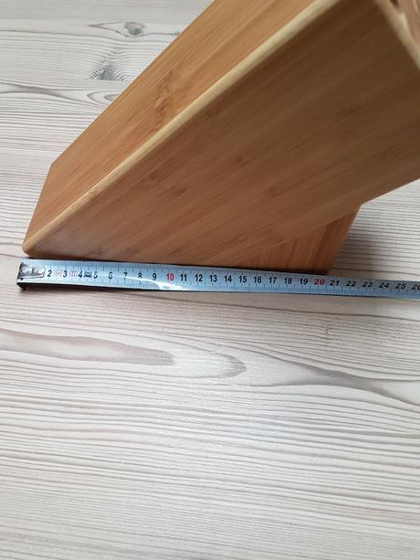 Stojan na noze wmf z bambusu,