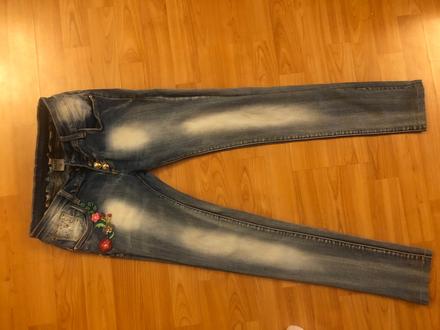 Rifle vyšívané, s