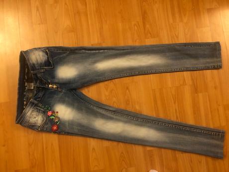 Rifle vyšívané, s