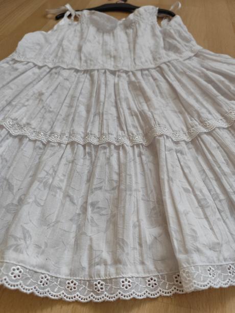 Vzdušné letné satocky, 122