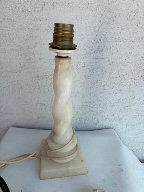 Vintage uzasna lampa stolova cca 55cm s kamenym p,