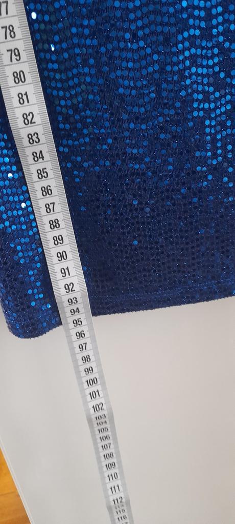 Spoločenské šaty, 38