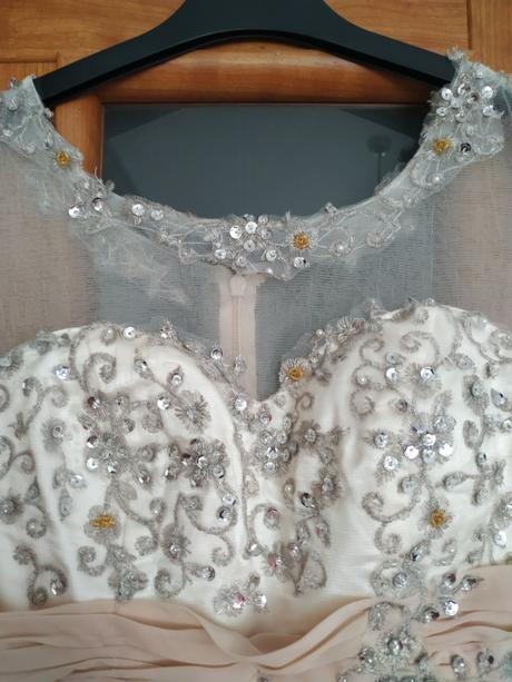 Spoločenské šaty, s