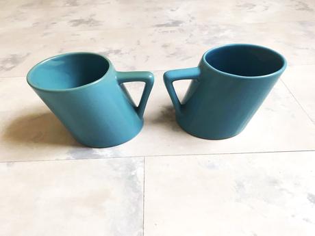 Šikmý hrnček 2 ks, 