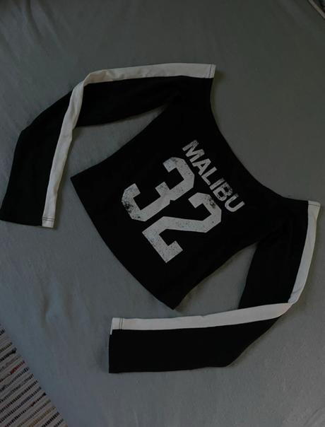 Off the shoulder crop tricko, bershka,s