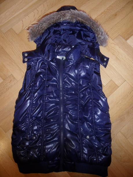 Dievčenská vesta, 164