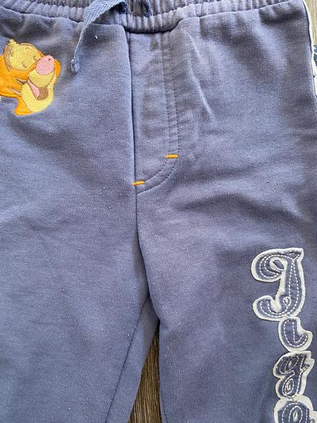 Chlapčenské tepláky velk.80, disney,80