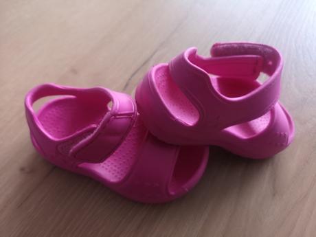 Sandalky do vody, 20