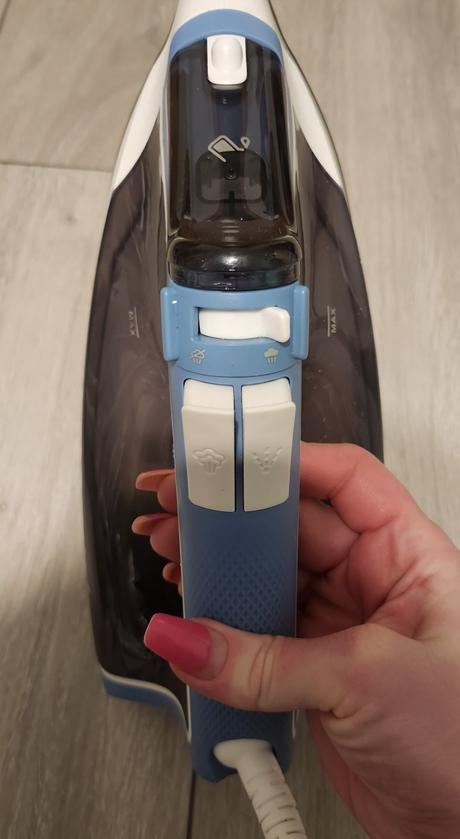 Žehlička rowenta dx1531,2200w, rowenta