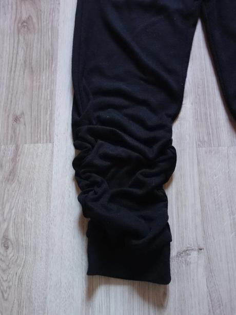 Dievčenské tepláky page 146/152, 146