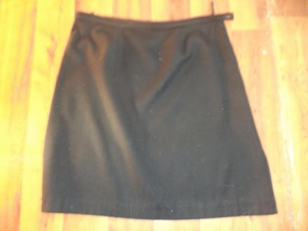Damska čierna sukna, xl