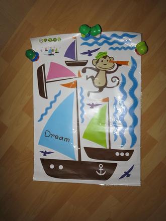 Opička s lodičkami - dekoračná nálepka,