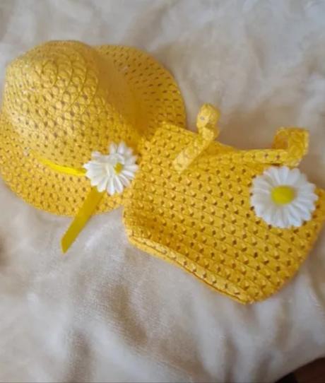 Klobúčik + kabelka, 98