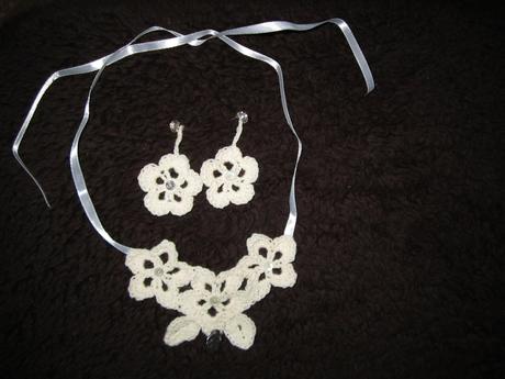 1586. kompletná sada,