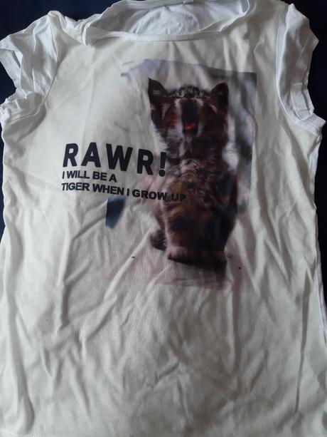 2 ks tričiek vrátane poštovného, 158