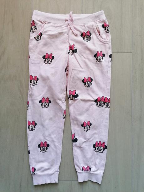 Dievčenské tepláky, disney,122