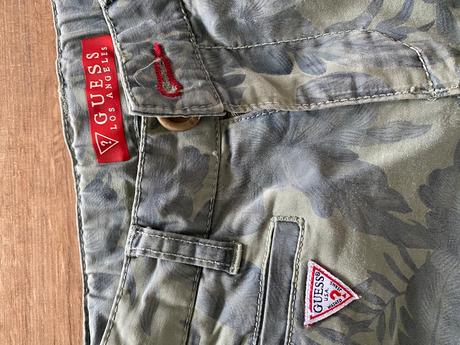 Detske kratasy guess, guess,110