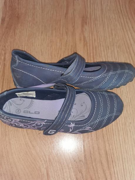 Športové sandale, 34