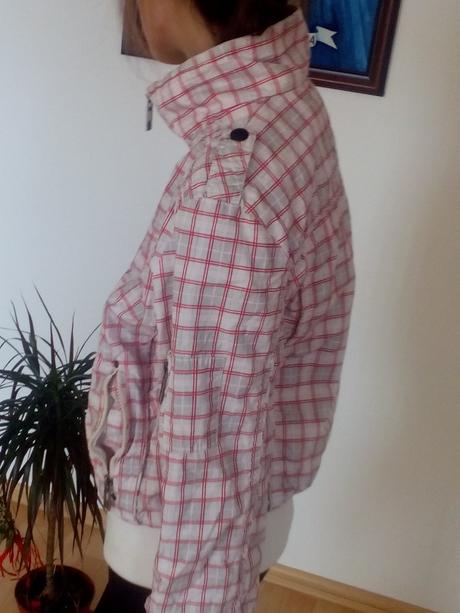 Dievčenská bunda, 164