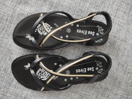 Predám sandálky, 34