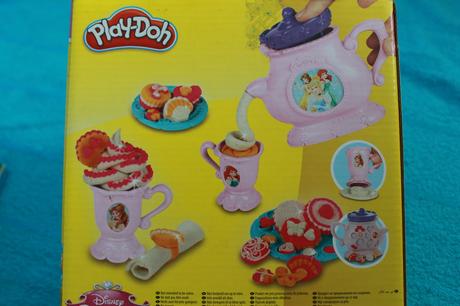 Play-doh disney princezny - čajový večierok,