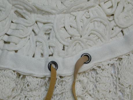 Kvalitne velmi pekne azurove pončo, 42