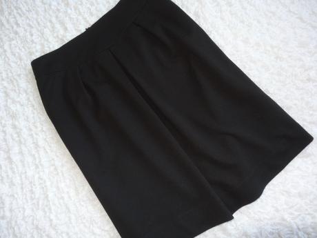 Dve dámske sukne vo veľ.m / 40, m