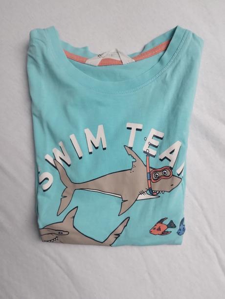 Tyrkys tričko so žralokmi, h&m,134