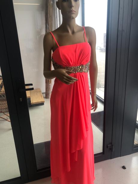 Spoločenské šaty planet paris, 40