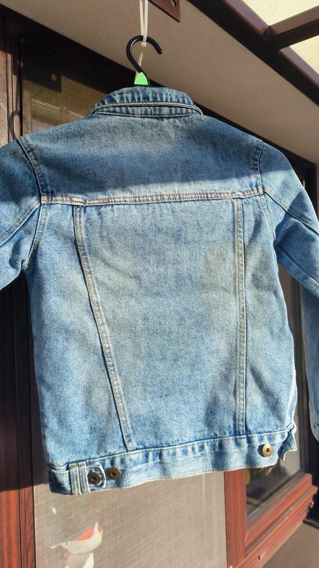 Riflova mierne zateplená bunda, zara,140