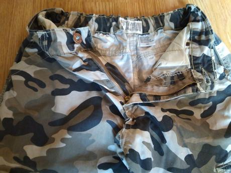 Maskáčové nohavice, 152