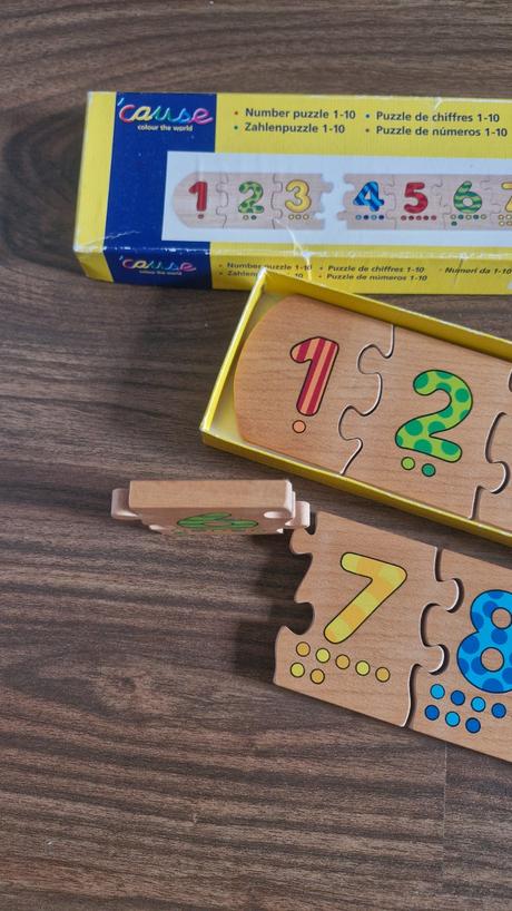 Hračka, drevené puzzle,